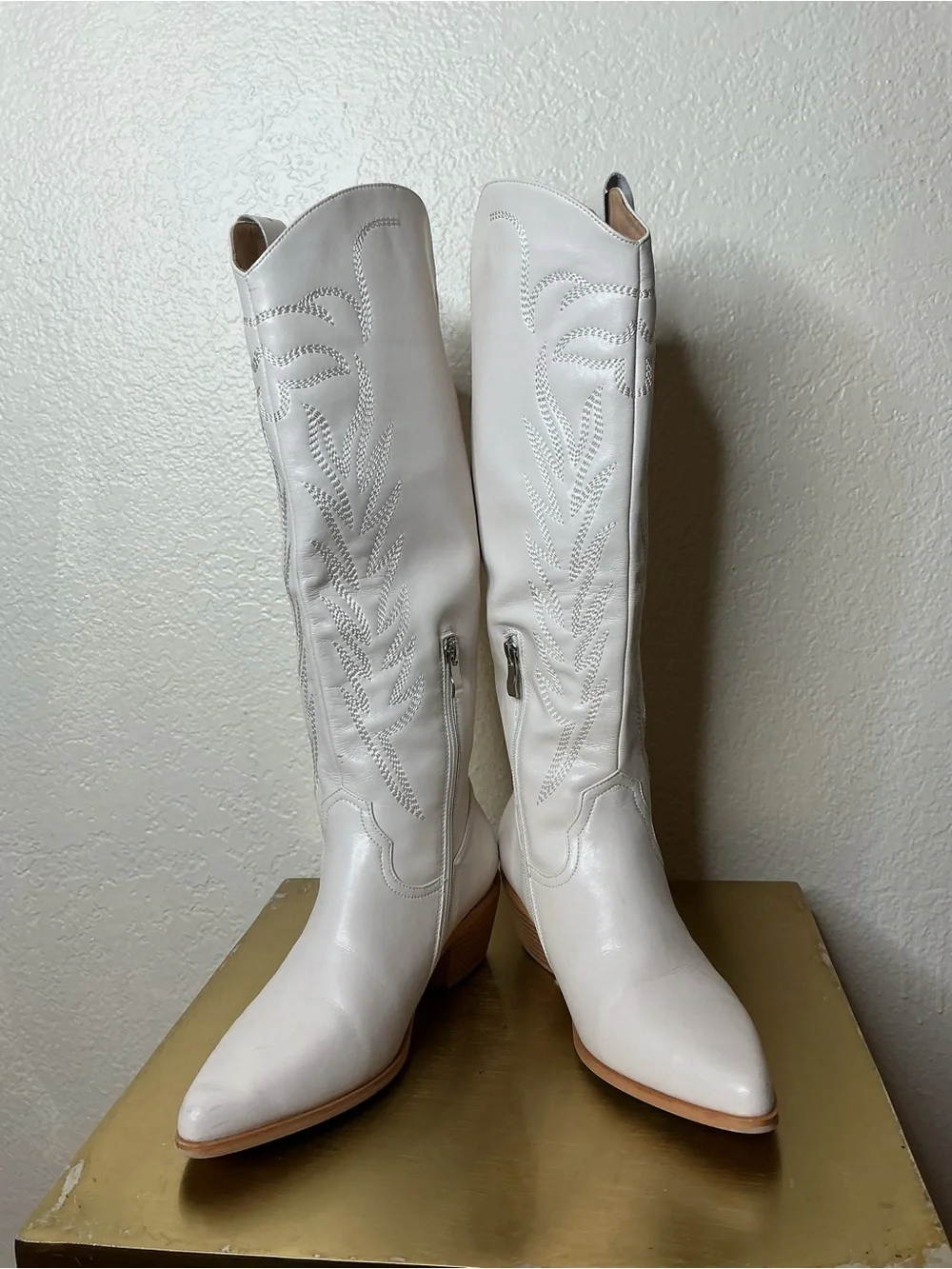 White Women's Leather Knee-High Western Boots